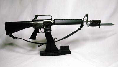 Immagine Enc COLT M16